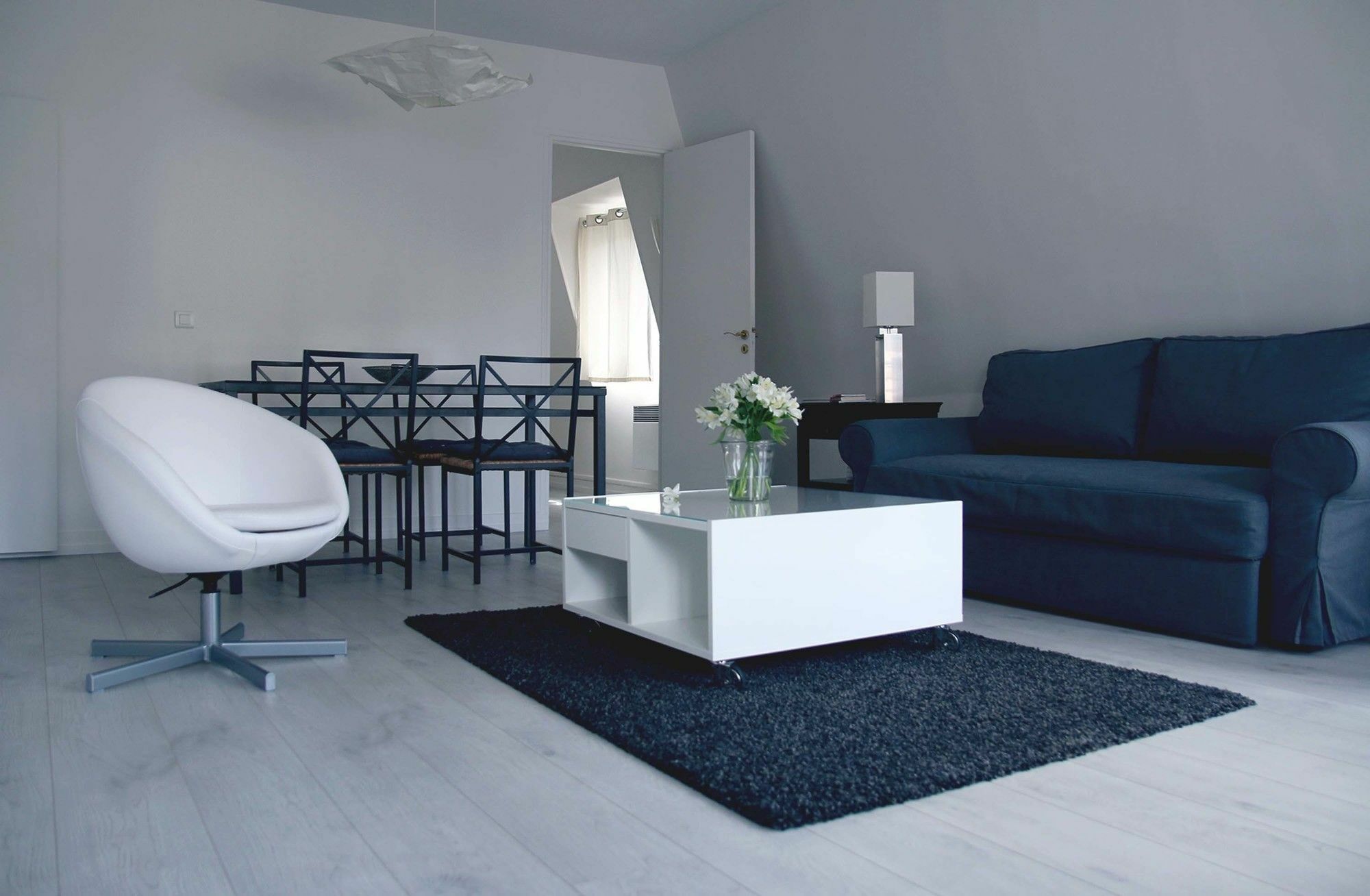 פריז Rue De Ponthieu Central Furnished Apartment מראה חיצוני תמונה